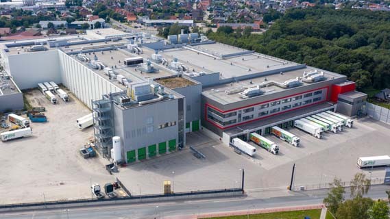 distribution center with different temperature zones for refrigerated and freezer goods for Wiesenhof.